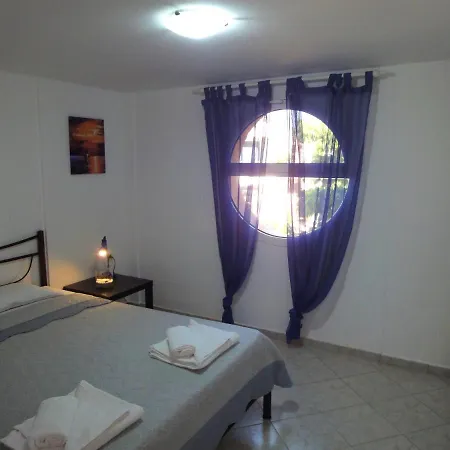 Nikogroup By The Sea Apartment Polychrono